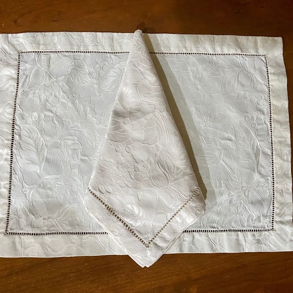 SFERRA Set of 6 placements + 6 napkins - Picture 2 of 8